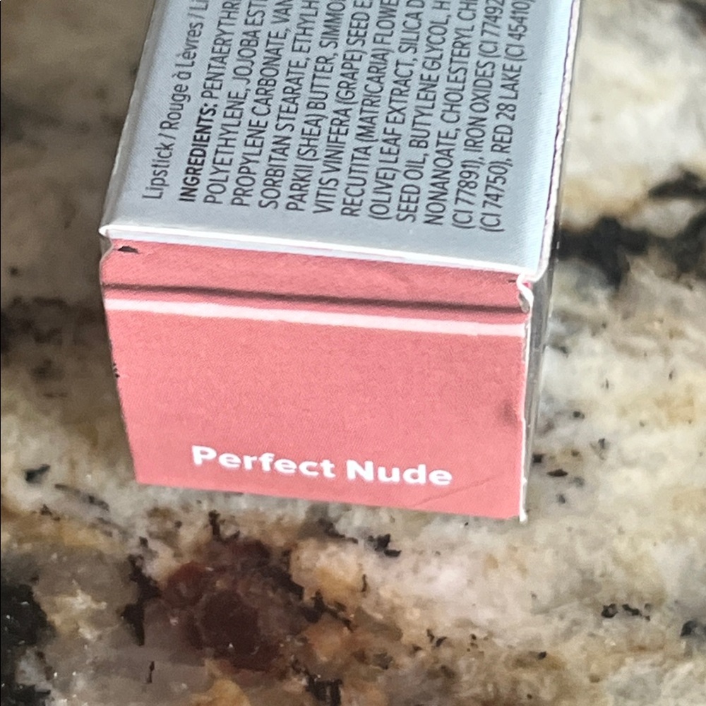 ⚡️🐍IT Cosmetics Blurred Lines Lipstick Perfect Nude - Picture 10 of 10